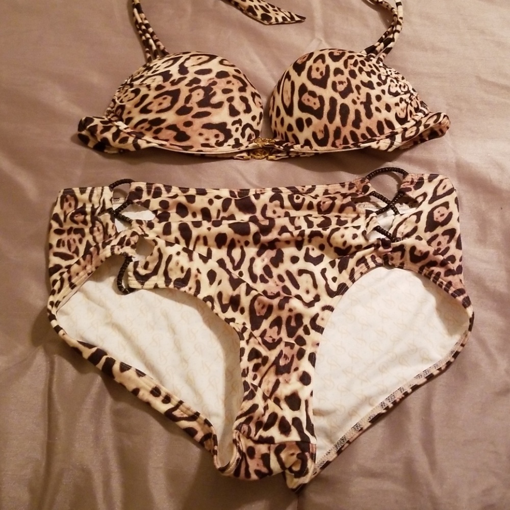 Victoria secrets bikini